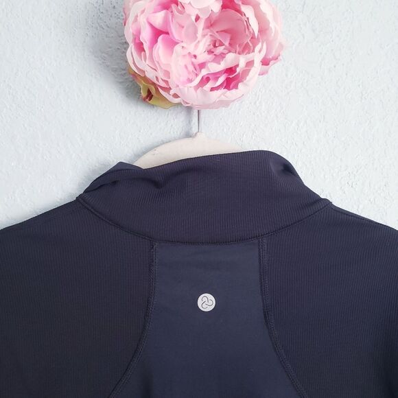 Zella Studio Light Ribbed Detail Track Jacket in Black - Picture 6 of 8